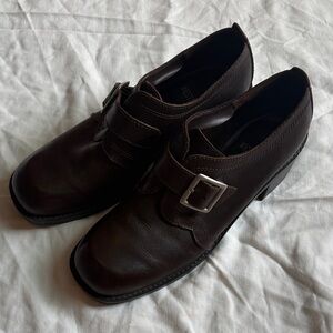 Elegant Women's Brown Leather Loafers